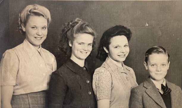 Period photograph 9